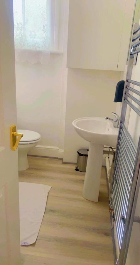 Entire Two Double Bedrooms Flat N4 Great Yarmouth Exterior photo