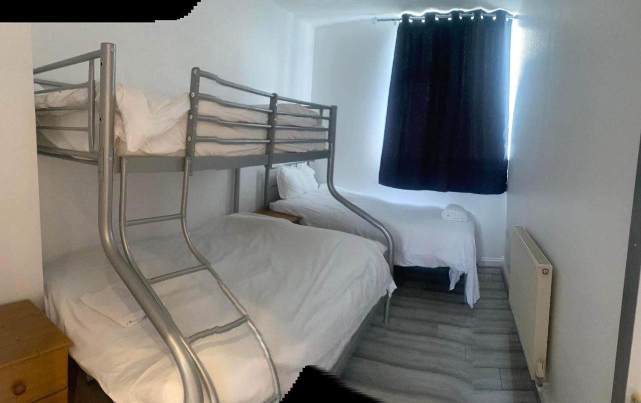 Entire Two Double Bedrooms Flat N4 Great Yarmouth Exterior photo